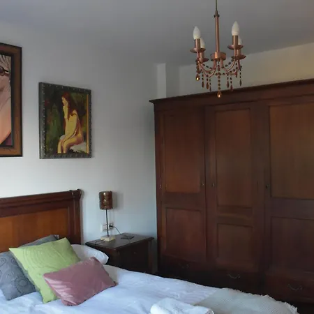 Pilgrim Os Agrinos Homestay