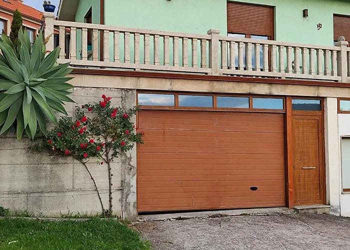 Pilgrim Os Agrinos Δωμάτια σε οικογενειακή κατοικία Oia