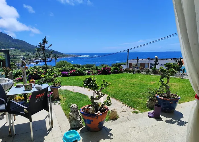 Δωμάτια σε οικογενειακή κατοικία Pilgrim Os Agrinos Oia