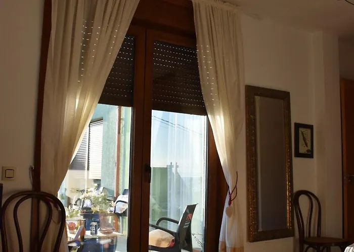 Pilgrim Os Agrinos Oia